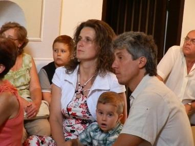 Okamihy koncertu-Szvorák Katalin koncertjének pillanatai 2012.június 24-én
Okamihy koncertu-Szvorák Katalin koncertjének pillanatai 2012.június 24-én