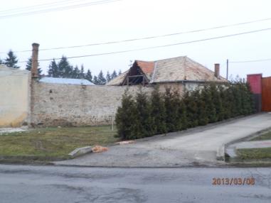 Búracie práce na starom KD vo Veľkej nad Ipľom-marec 2013
Búracie práce na starom KD vo Veľkej nad Ipľom-marec 2013