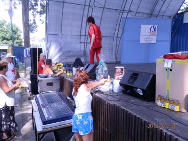 Účastníci festivalu. Účastníci festivalu.