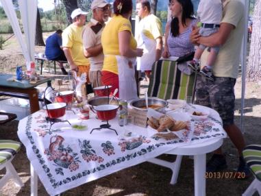 Účastníci festivalu. Účastníci festivalu.