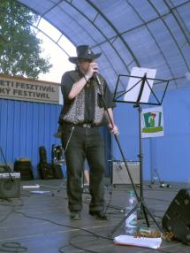 Účastníci festivalu. Účastníci festivalu.