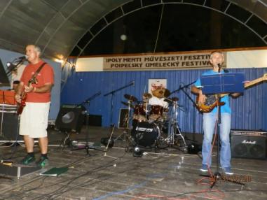 Účastníci festivalu. Účastníci festivalu.