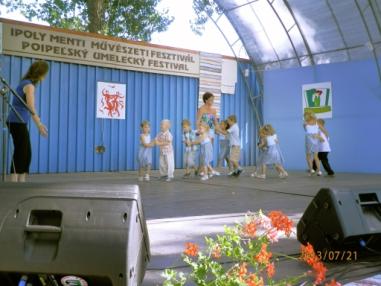 Účastníci festivalu. Účastníci festivalu.