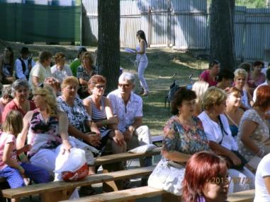Účastníci festivalu. Účastníci festivalu.