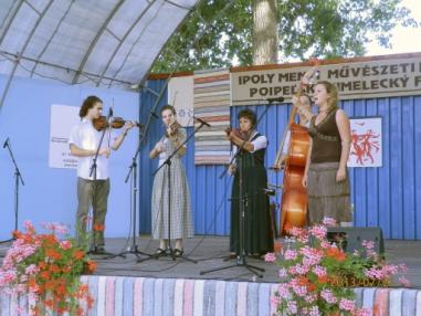Účastníci festivalu. Účastníci festivalu.