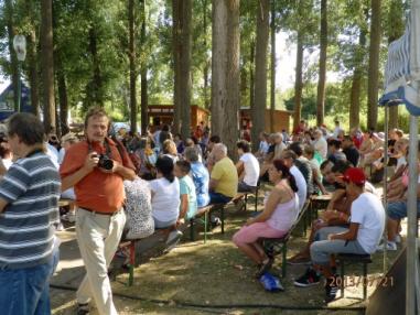 Účastníci festivalu. Účastníci festivalu.