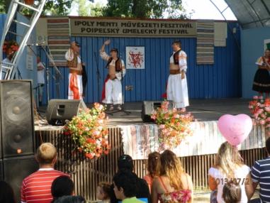 Účastníci festivalu. Účastníci festivalu.