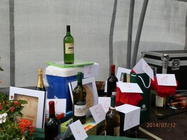 Prípravné práce na slávnosť a varenie halászlé. Prípravné práce na slávnosť a varenie halászlé.