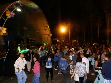 Večerný koncert skupiny Polemic a tanečná zábava. Večerný koncert skupiny Polemic a tanečná zábava.