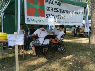 Súťaž vo varení halászlé v rámci festivalu_18.7.20 Súťaž vo varení halászlé v rámci festivalu_18.7.20