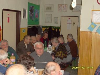 Večer s dôchodcami.
Večer s dôchodcami.