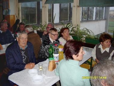 Večer s dôchodcami.
Večer s dôchodcami.