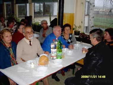 Večer s dôchodcami.
Večer s dôchodcami.