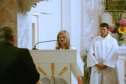 Slávnosťná sv. omša z príležitosti poipeľských kultúrnych osláv Slávnosťná sv. omša z príležitosti poipeľských kultúrnych osláv