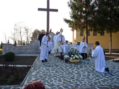 Svätá omša a procesia
Svätá omša a procesia