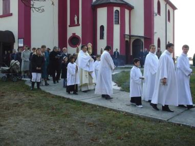Svätá omša a procesia Svätá omša a procesia
