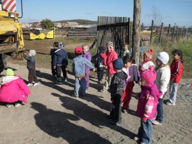 Deti počas návštevy na farme
Deti počas návštevy na farme