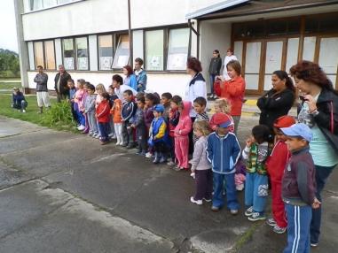 Deti mali pestrý program a boli oceňované za účasť na súťažiach
Deti mali pestrý program a boli oceňované za účasť na súťažiach