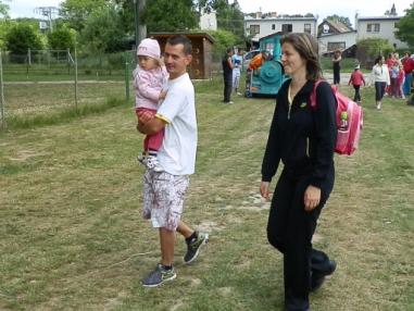 Účastníci sa zapájali súťaží a do rôznych atrakcií pre deti.
Účastníci sa zapájali súťaží a do rôznych atrakcií pre deti.