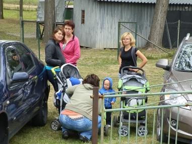 Účastníci sa zapájali súťaží a do rôznych atrakcií pre deti.
Účastníci sa zapájali súťaží a do rôznych atrakcií pre deti.