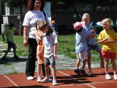 Deti z MŠ Velká nad Ipľom získali cenné tituly vo viacerých športových diciplínach.
Deti z MŠ Velká nad Ipľom získali cenné tituly vo viacerých športových diciplínach.
