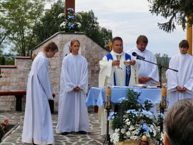 Svätá omša na kalvárii
Svätá omša na kalvárii
