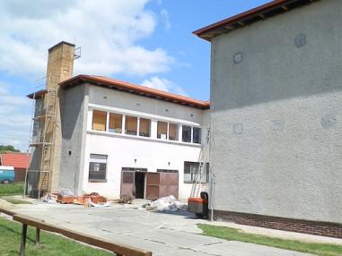 Pohľady na rekonštukčné práce v lete a na jeseň r.2012
Pohľady na rekonštukčné práce v lete a na jeseň r.2012