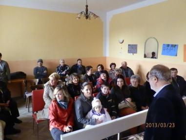 Beszélgetés a neves magyar tudós és TV-s személyiséggel-Beseda son známym maďarským vedcom.
Beszélgetés a neves magyar tudós és TV-s személyiséggel-Beseda son známym maďarským vedcom.