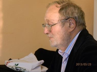 Beszélgetés a neves magyar tudós és TV-s személyiséggel-Beseda son známym maďarským vedcom.
Beszélgetés a neves magyar tudós és TV-s személyiséggel-Beseda son známym maďarským vedcom.