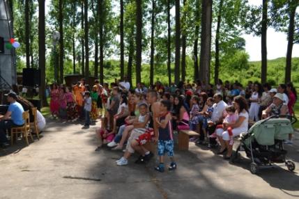 Kultúrny program a účastníci Dňa rómov
Kultúrny program a účastníci Dňa rómov