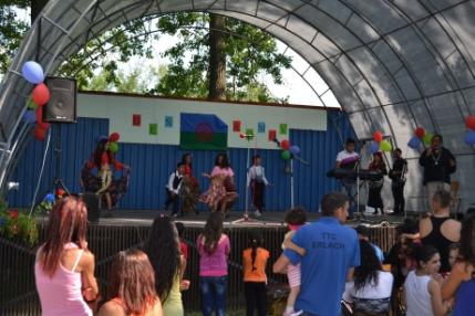 Kultúrny program a účastníci Dňa rómov
Kultúrny program a účastníci Dňa rómov