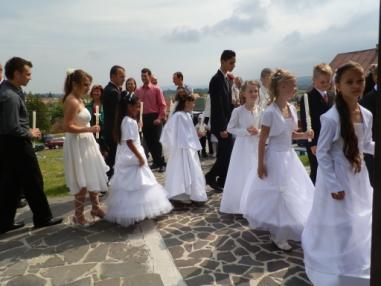 Prvé sv.prijímanie vo farskom kostole.
Prvé sv.prijímanie vo farskom kostole.