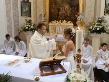 Prvé sv.prijímanie vo farskom kostole.
Prvé sv.prijímanie vo farskom kostole.