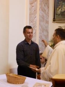 Prvé sv.prijímanie vo farskom kostole.
Prvé sv.prijímanie vo farskom kostole.