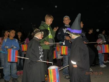 Sprievod bol veľkým zážitkom pre malých aj veľkých. Sprievod bol veľkým zážitkom pre malých aj veľkých.
