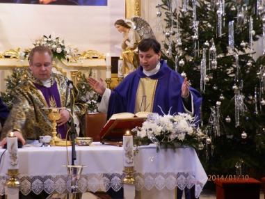 Posledné S Bohom! od veriacich vo Velikej. Posledné S Bohom! od veriacich vo Velikej.