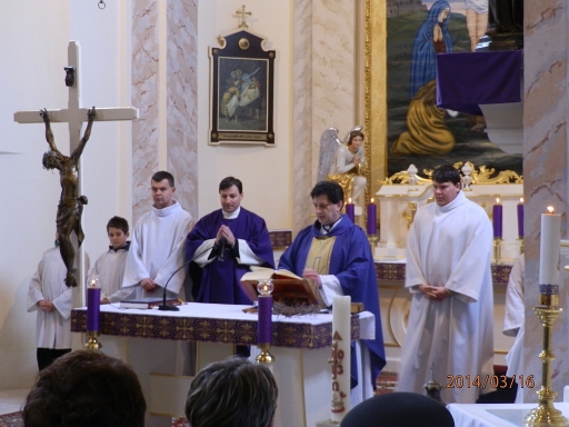 Fotogaléria Svätá omša nášho nového farára,ICLic.Petra Manducha vo farskom kostole-16.3.2014 (28) Svätá omša nášho nového farára,ICLic.Petra Manducha vo farskom kostole-16.3.2014