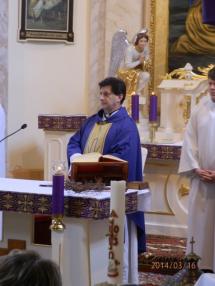 ICLic.Mgr. Peter Manduch sa predstavuje na prvej omši vo farskom kostole. ICLic.Mgr. Peter Manduch sa predstavuje na prvej omši vo farskom kostole.