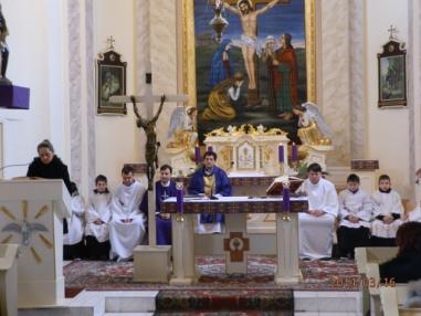 ICLic.Mgr. Peter Manduch sa predstavuje na prvej omši vo farskom kostole. ICLic.Mgr. Peter Manduch sa predstavuje na prvej omši vo farskom kostole.