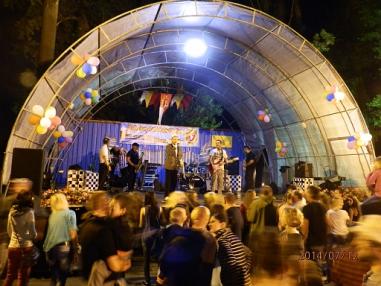Večerný koncert skupiny Polemic a tanečná zábava. Večerný koncert skupiny Polemic a tanečná zábava.