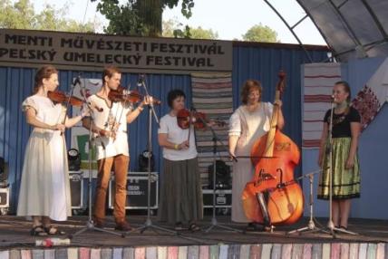 Momentky z festivaluFoto:Š Šimon Momentky z festivaluFoto:Š Šimon
