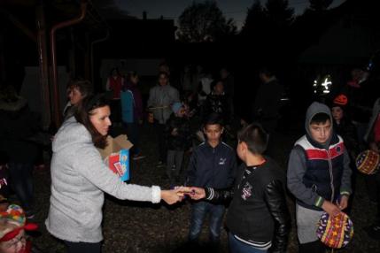 Halloween s deťmi ZŠ a MŠ za účasti rodičov a naši Halloween s deťmi ZŠ a MŠ za účasti rodičov a naši
