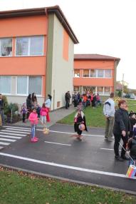 Halloween s deťmi ZŠ a MŠ za účasti rodičov a naši Halloween s deťmi ZŠ a MŠ za účasti rodičov a naši