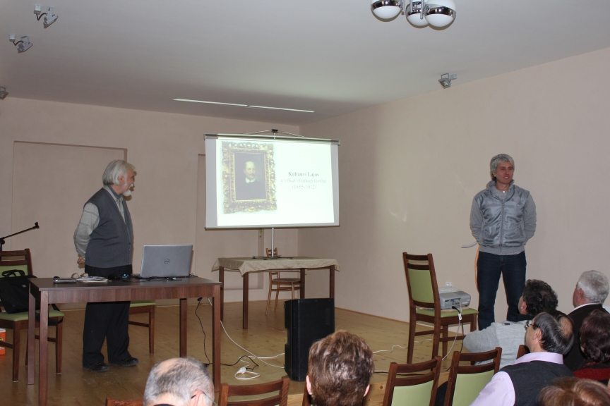Fotogaléria Prednáška o oltárnom obraze- Böszörményi István előadása a vilkei templom oltárképének festőjéről_2018.11.18 (10) Prednáška o oltárnom obraze- Böszörményi István előadása a vilkei templom oltárképének festőjéről_2018.11.18